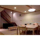 ログ風 居間・階段１－１