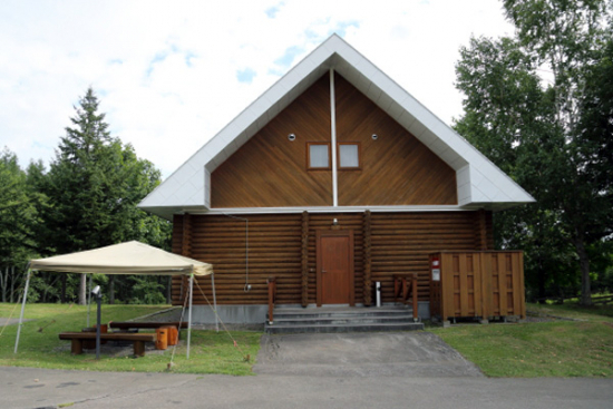 6人用コテージ（ログ・ログ風）